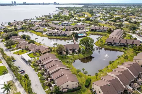 15466 Admiralty Cir #5, North Fort Myers, FL 33917