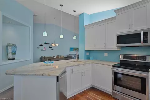 2420 Old Groves Rd #204, Naples, FL 34109