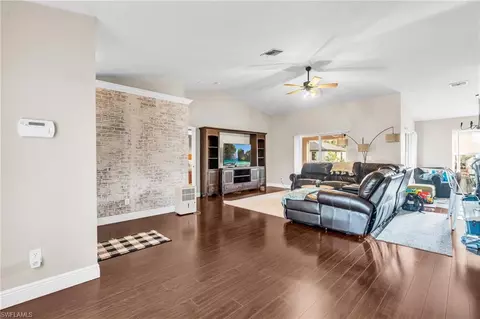 4211 34th St SW, Lehigh Acres, FL 33976