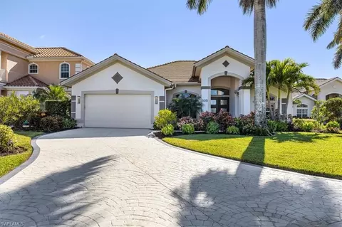 Exterior - 535 Eagle Creek Dr, Naples, FL 34113 photo 2 of 5