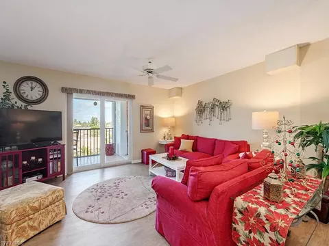 555 Park Shore Dr #B510, Naples, FL 34103