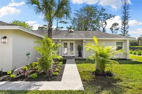 684 Pompano Dr, Naples, FL 34110 photo 2