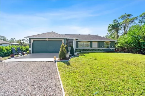 2830 8th Ave NE, Naples, FL 34120