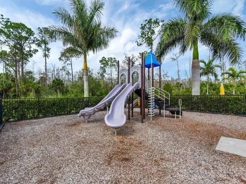 View/Area - 3584 Pilot Cir, Naples, FL 34120 photo 8 of 9