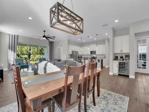 Dining - 3584 Pilot Cir, Naples, FL 34120 photo 3 of 4