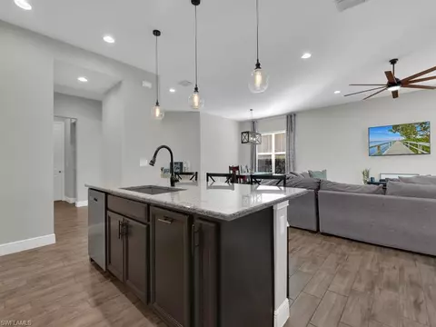 Kitchen - 3584 Pilot Cir, Naples, FL 34120 photo 4 of 4