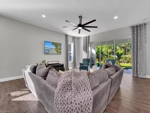 Living - 3584 Pilot Cir, Naples, FL 34120 photo 2 of 2
