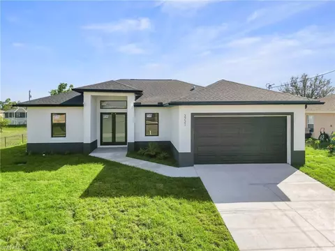 3721 12th St W, Lehigh Acres, FL 33971