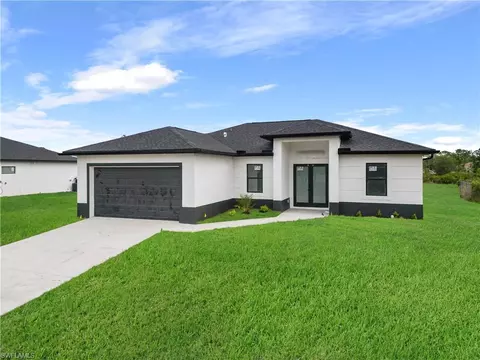 1802 Crawford Ave N, Lehigh Acres, FL 33971