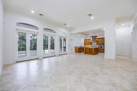 3110 Crayton Rd, Naples, FL 34103 photo 3