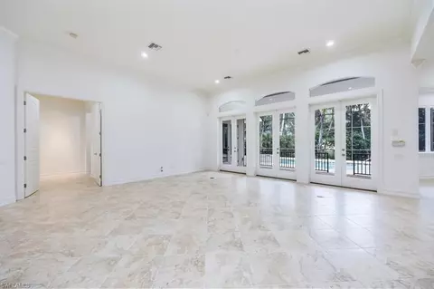 3110 Crayton Rd, Naples, FL 34103 photo 5