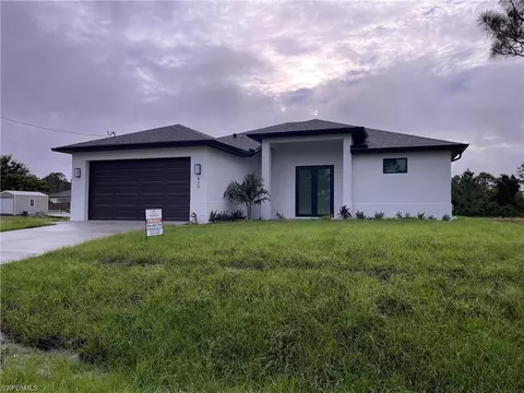 820 Anaconda Ave S, Lehigh Acres, FL 33974