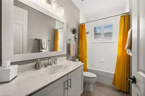 Bath - 20523 Foxworth Cir, Estero, FL 33928 photo 3 of 3