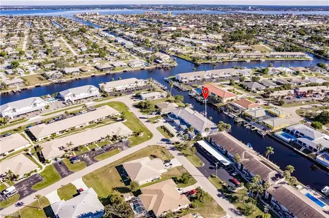 1102 SE 39th Ter #108, Cape Coral, FL 33904