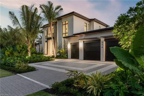 256 Aqua Ct, Naples, FL 34102
