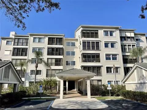 900 Arbor Lake Dr #202, Naples, FL 34110