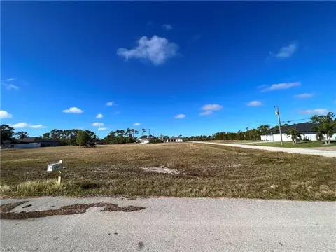 4752 NW 39th Ave, Cape Coral, FL 33993