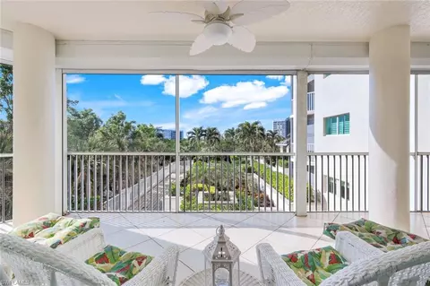 315 Dunes Blvd #201, Naples, FL 34110