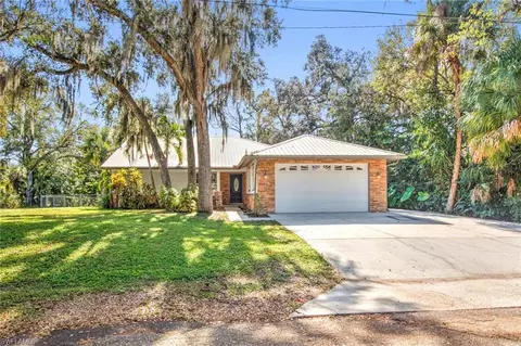 495 4th Ave, Labelle, FL 33935 photo 3