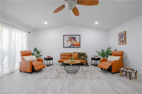 6447 Royal Woods Dr, Fort Myers, FL 33908