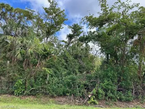 12408 Dolphin Rd, Bokeelia, FL 33922