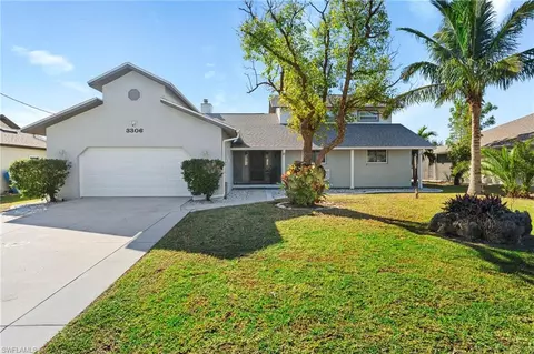 3306 SW 7th Ln, Cape Coral, FL 33991