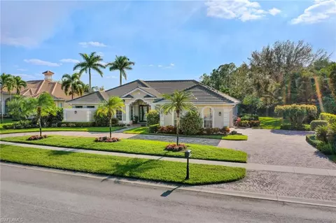 8068 Tiger Lily Dr, Naples, FL 34113