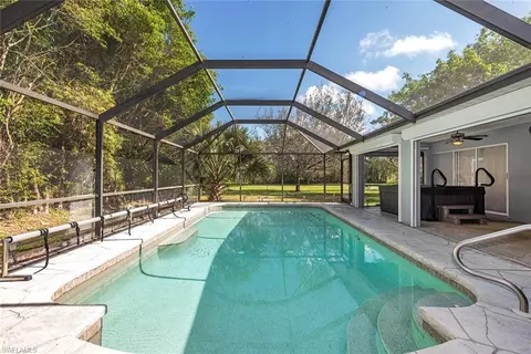 281 Johnnycake Dr, Naples, FL 34110 photo 8