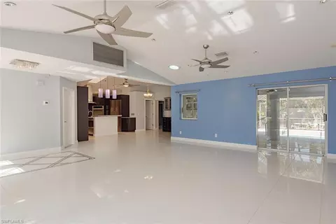 281 Johnnycake Dr, Naples, FL 34110 photo 3