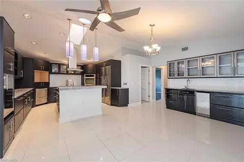 281 Johnnycake Dr, Naples, FL 34110 photo 4