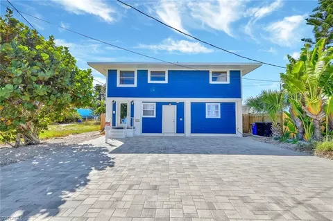135 Mango St, Fort Myers Beach, FL 33931