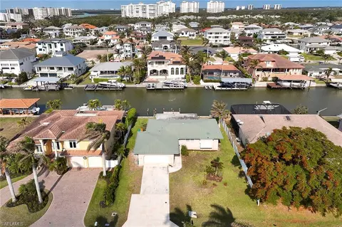 281 Conners Ave, Naples, FL 34108 photo 5