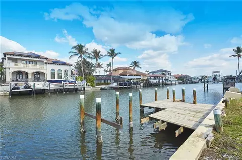 281 Conners Ave, Naples, FL 34108 photo 4