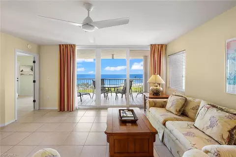 40 Seagate Dr #603A, Naples, FL 34103 photo 4