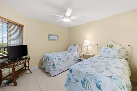 40 Seagate Dr #603A, Naples, FL 34103 photo 10