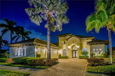 8977 Crooked Stick Ct, Naples, FL 34113