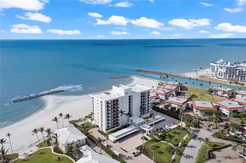 2171 Gulf Shore Blvd N #502, Naples, FL 34102