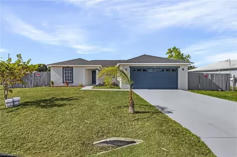 568 Thomas Sherwin Ave S, Lehigh Acres, FL 33974