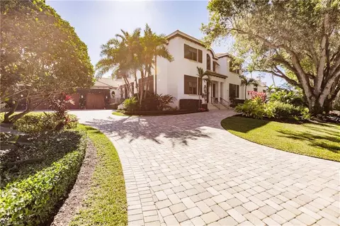 Exterior - 790 18th Ave S, Naples, FL 34102 photo 4 of 11