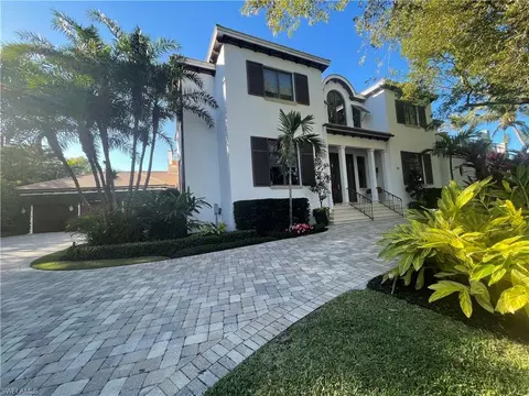 Exterior - 790 18th Ave S, Naples, FL 34102 photo 1 of 11