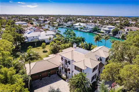790 18th Ave S, Naples, FL 34102