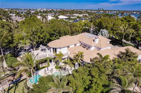 View/Area - 790 18th Ave S, Naples, FL 34102 photo 4 of 5