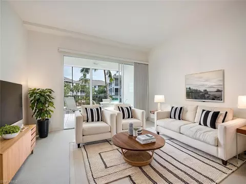 800 Breakaway Ln #103, Naples, FL 34108