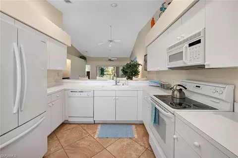 8055 Tiger Cv #605, Naples, FL 34113 photo 9