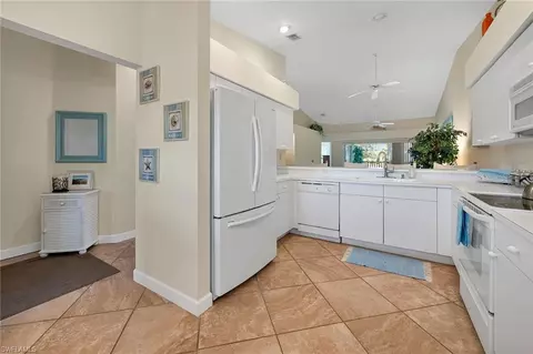 8055 Tiger Cv #605, Naples, FL 34113 photo 8