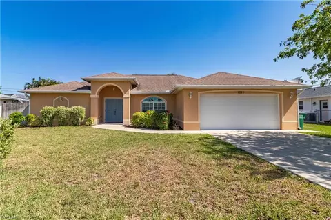 1011 SE 25th Ln, Cape Coral, FL 33904