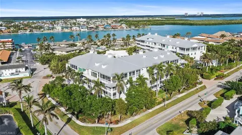 140 Palm St #309, Marco Island, FL 34145
