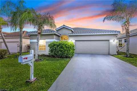 11179 Lakeland Cir, Fort Myers, FL 33913