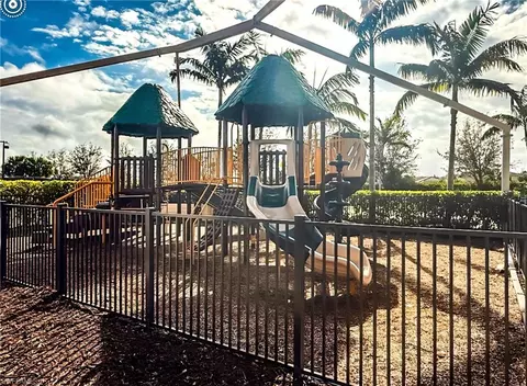 View/Area - 3341 Baltic Dr, Naples, FL 34119 photo 4 of 4