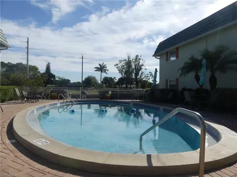 300 Valley Stream Dr #1D, Naples, FL 34113 photo 2